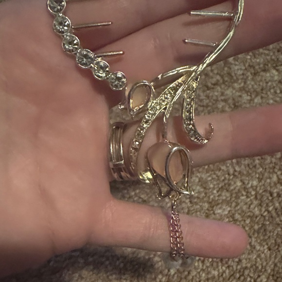 Gold Hair pin Set with Red Rose & Pearl Accents - Picture 4 of 7